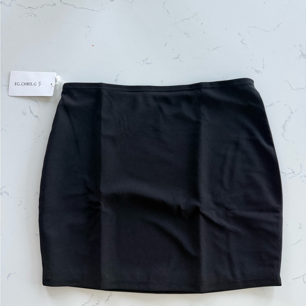 Amazon Essentials Classic Black Mini Skirt